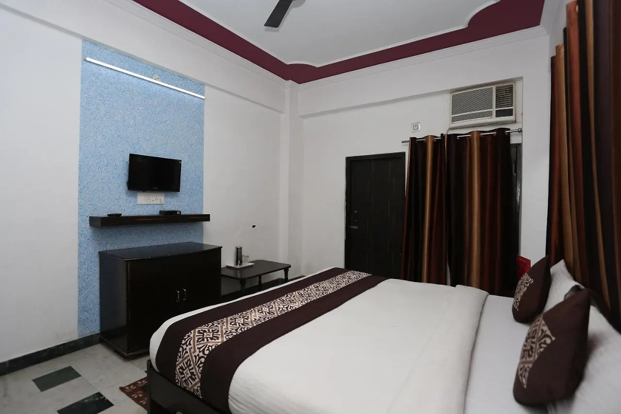 Hotel Priya Agra