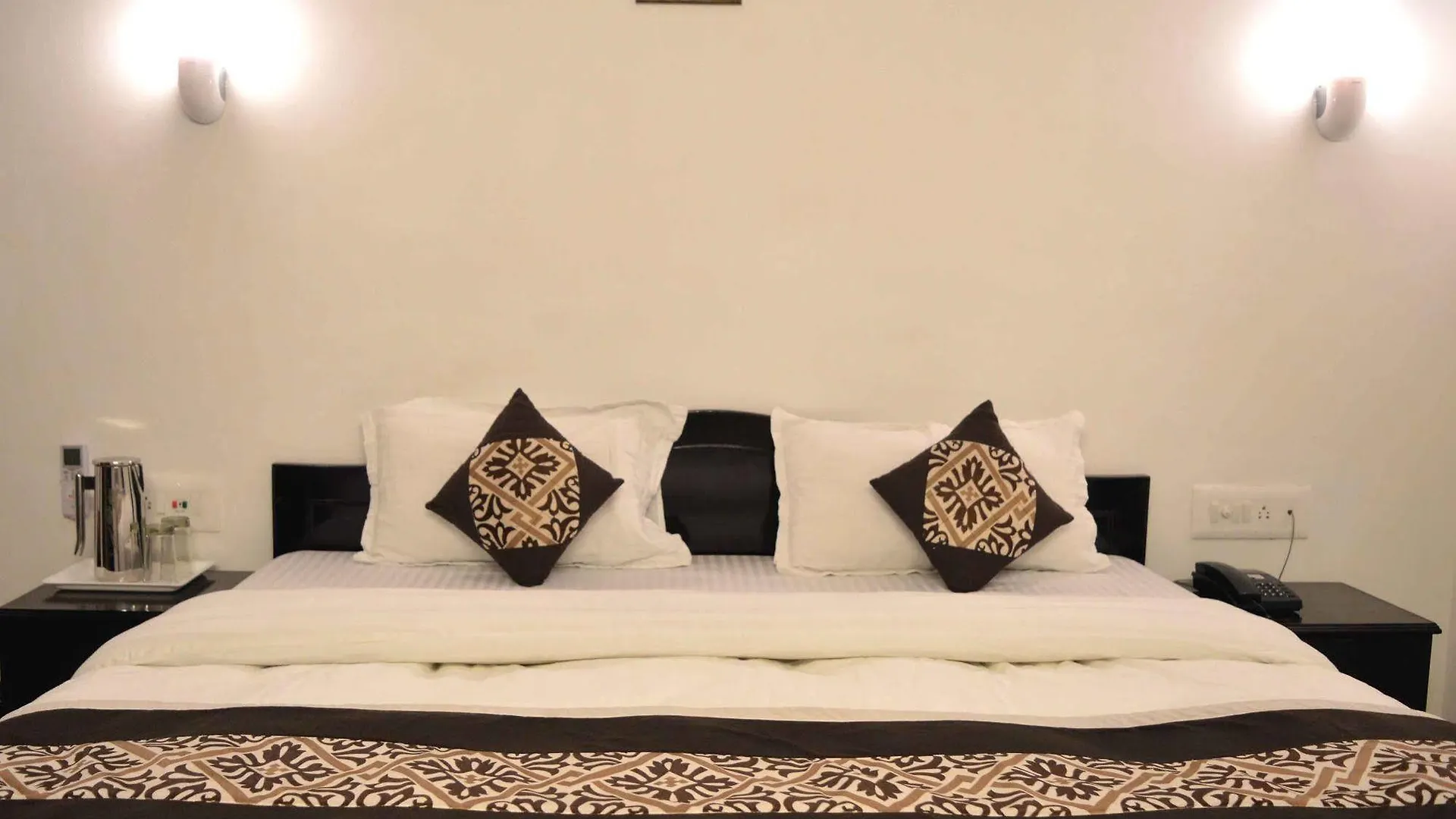 Hotel Priya Agra