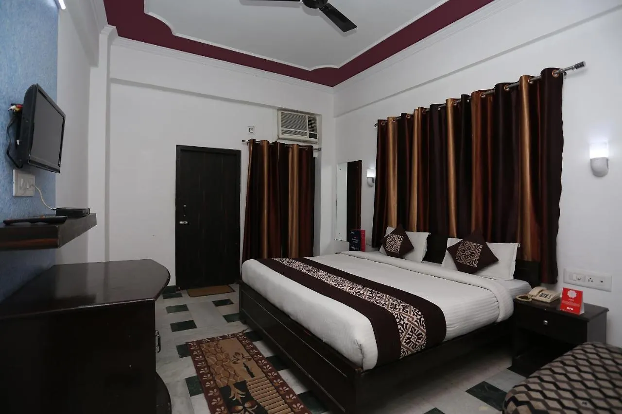 Hotel Priya Agra