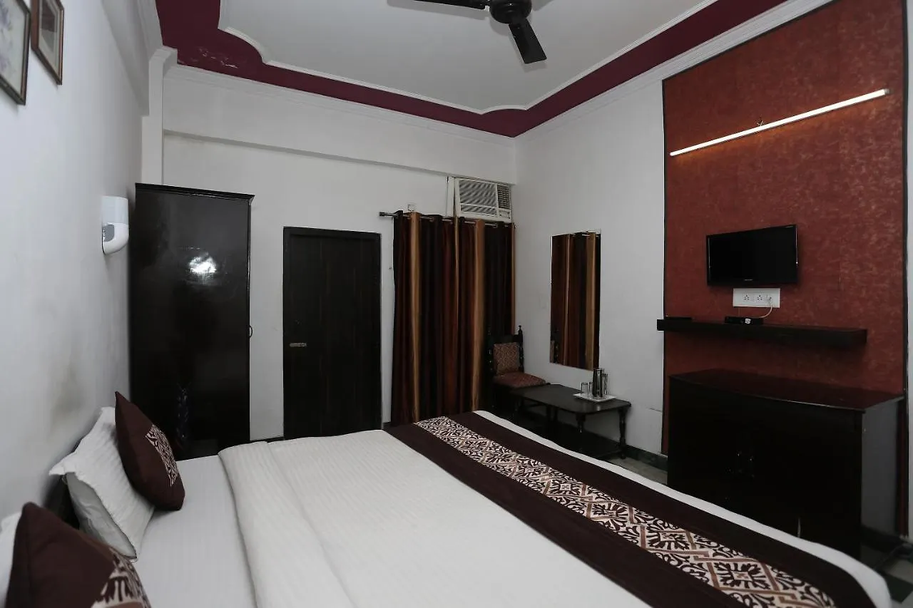 Hotel Priya Agra
