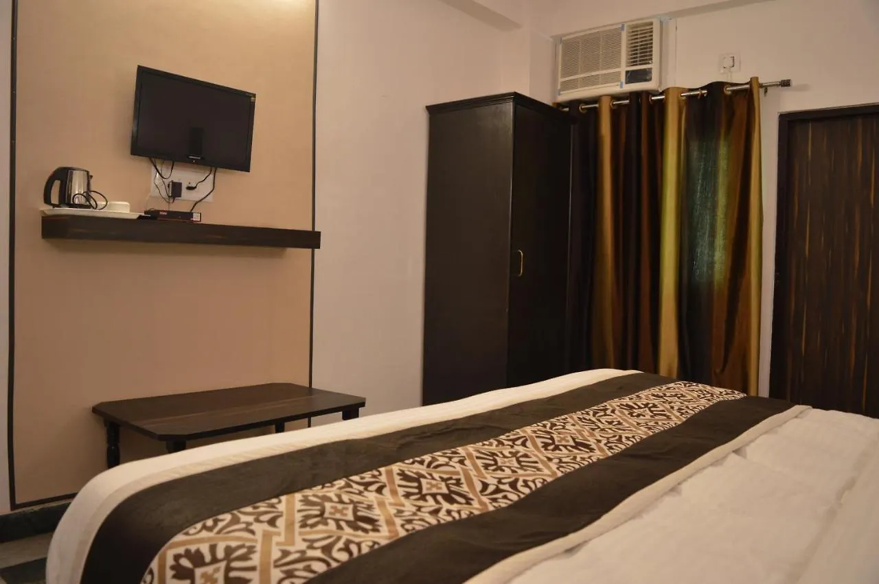 Hotel Priya Agra  Agra (Uttar Pradesh)