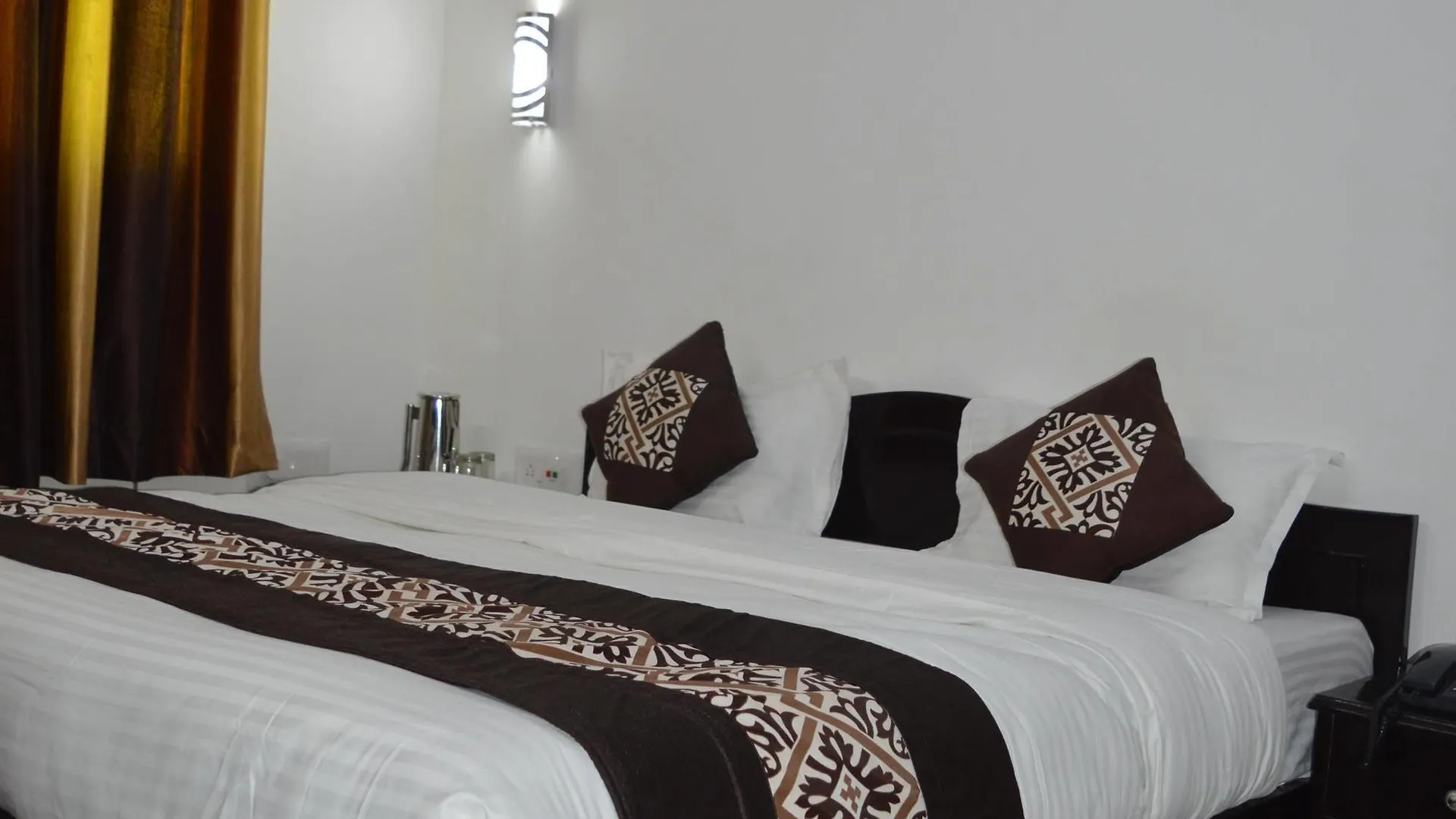 Hotel Priya Agra  Agra (Uttar Pradesh)