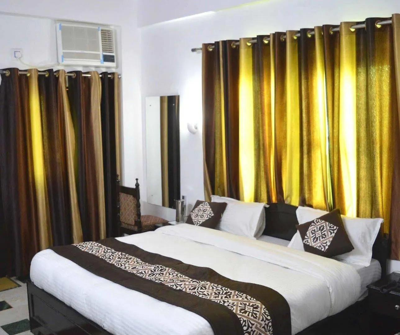 ***  Hotel Priya Agra  India