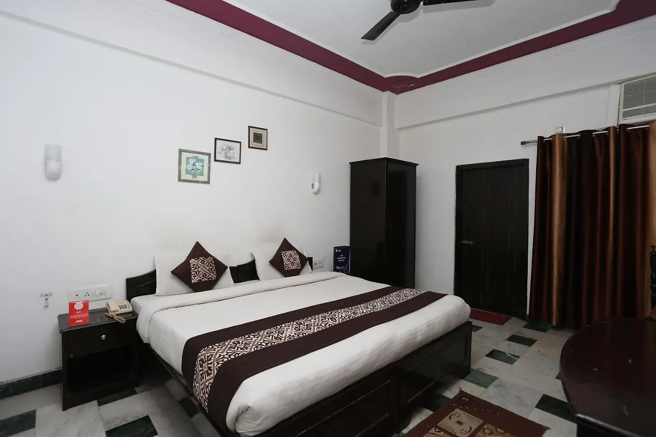 Hotel Priya Agra