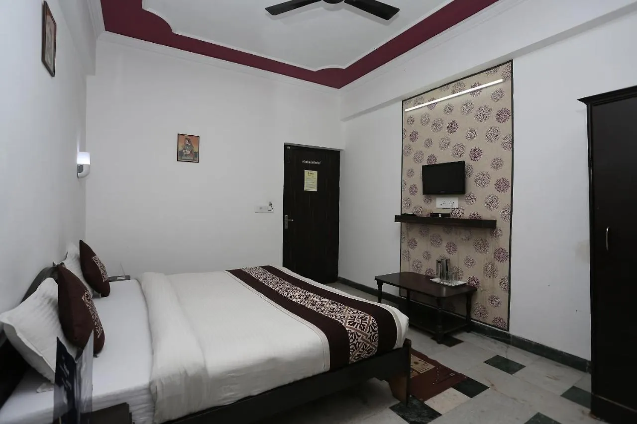 Hotel Priya Agra  Agra (Uttar Pradesh)