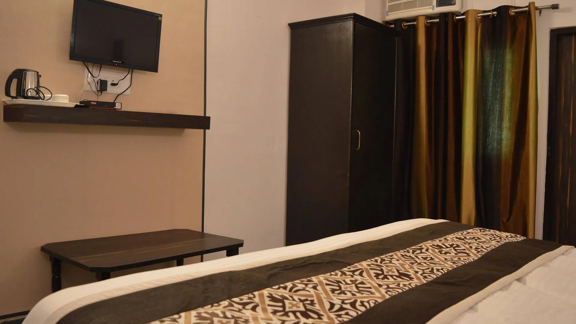 Hotel Priya Agra