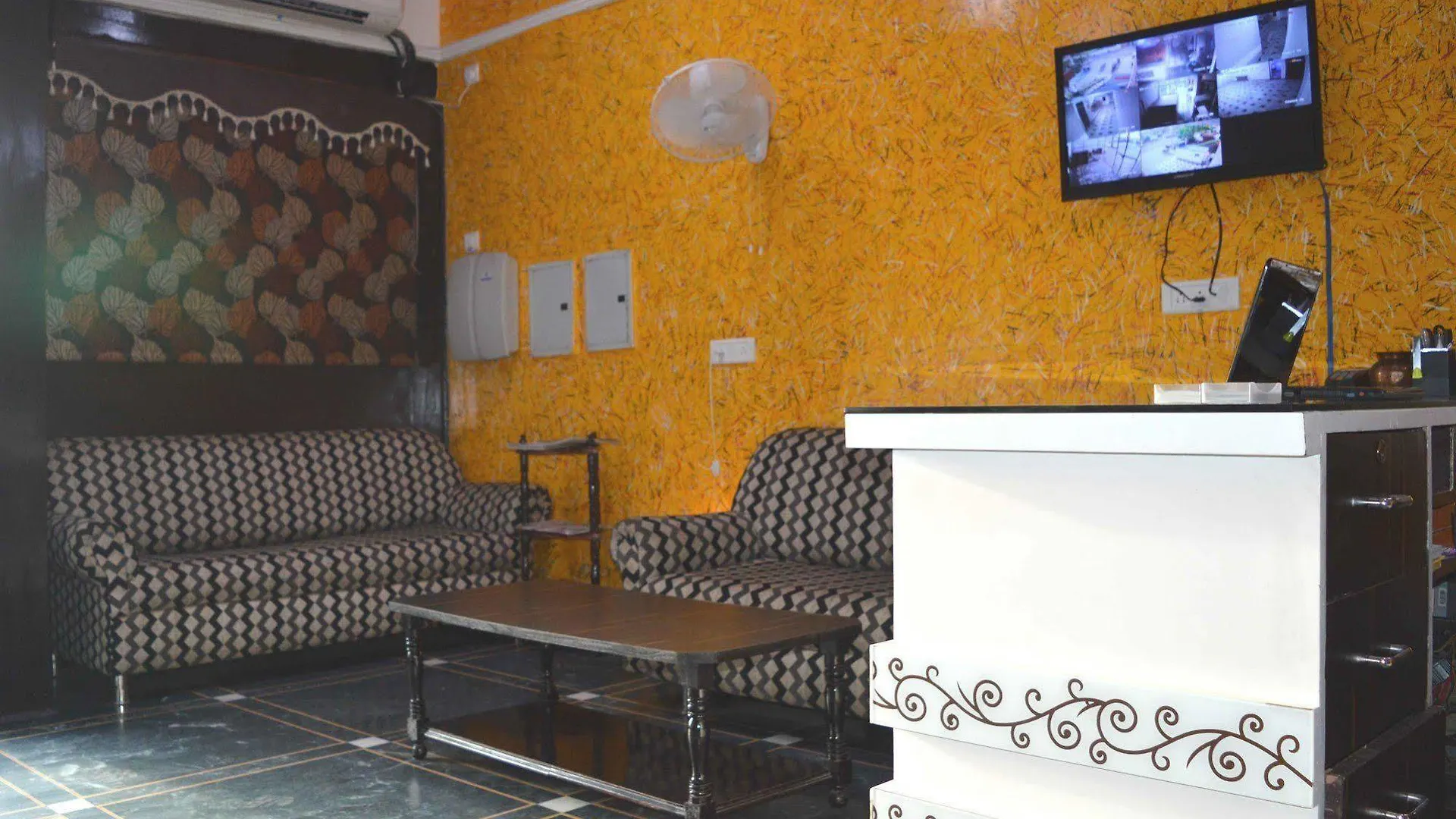 Hotel Priya Agra  3*, Agra (Uttar Pradesh)