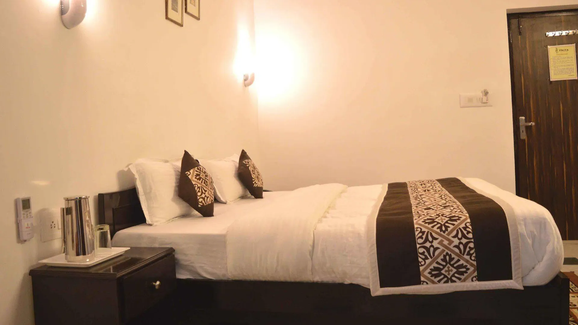 Hotel Priya Agra